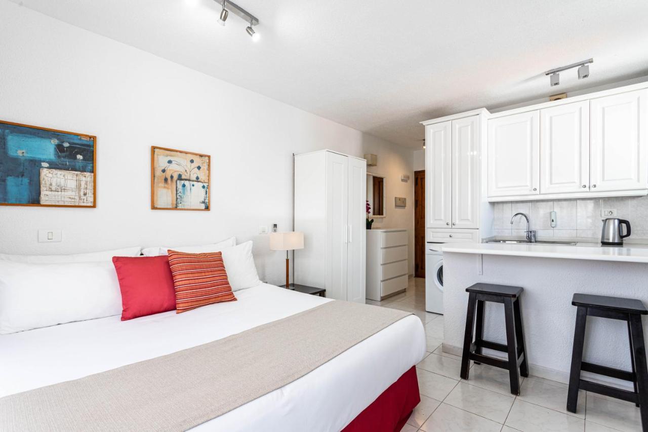 Wyndham Residences Golf Del Sur 산미겔데아보나 외부 사진