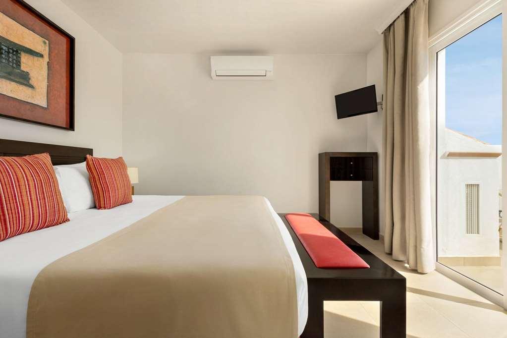 Wyndham Residences Golf Del Sur 산미겔데아보나 객실 사진