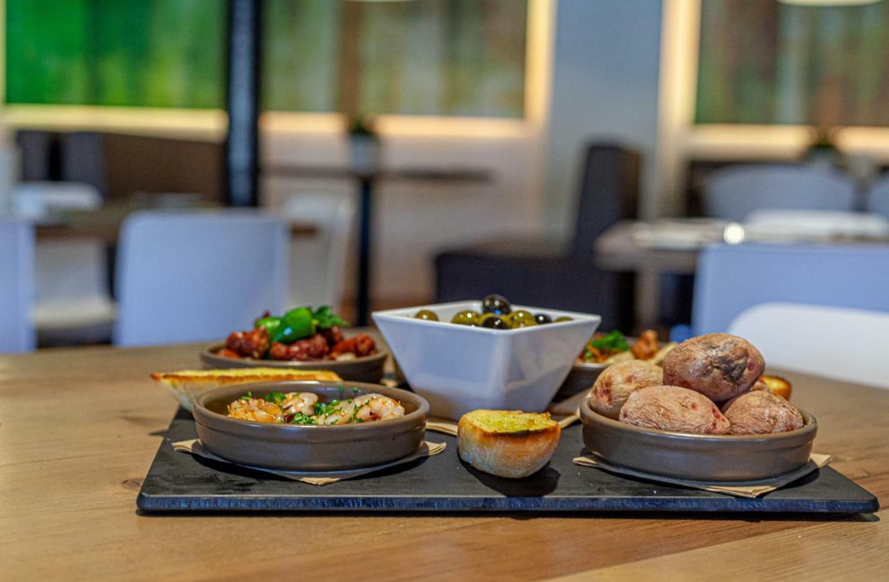 Wyndham Residences Golf Del Sur 산미겔데아보나 외부 사진